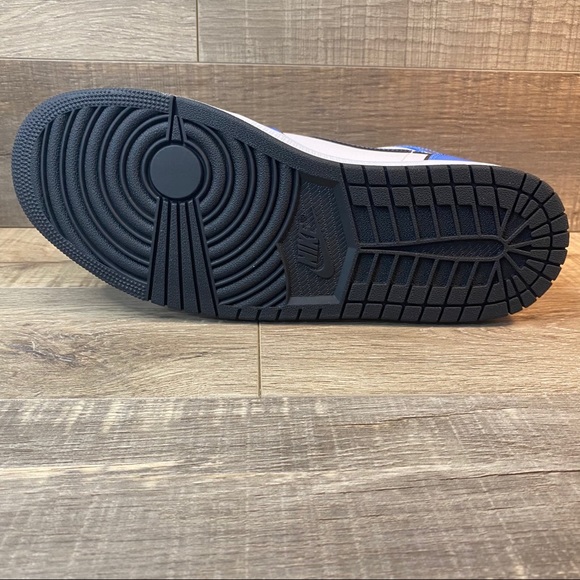 Jordan 1 Mid SE ‘Signal Blue’ - Picture 5 of 7